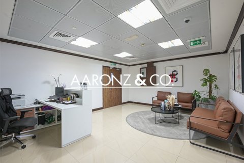 Bureau à Business Bay, Dubai, 302.4 m², № 78518 - photo 1