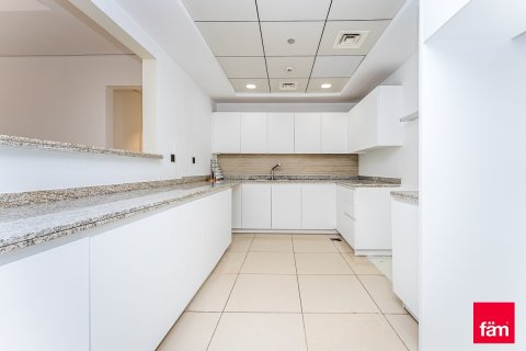 Apartment in Palm Jumeirah, Dubai 3 bedrooms, 230.9 sq.m. № 49441 - photo 5
