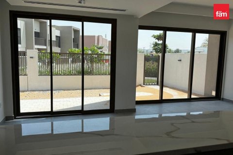 Villa à Dubai, 4 chambres, 257.2 m², № 49430 - photo 17