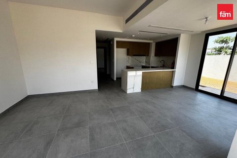 Villa à Dubai, 4 chambres, 257.2 m², № 49430 - photo 2