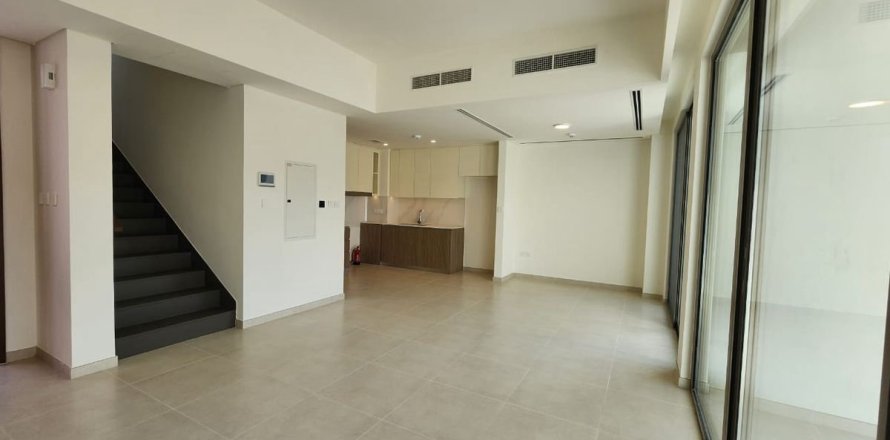 Вилла в Дубае, 3 спальни, 174м², № 59106