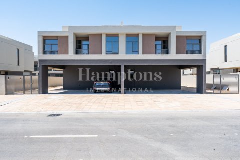 Снять в аренду виллу в Dubai South (Dubai World Central), Дубай: 4 спальни, 341.51978927м², № 63900 - фото 2