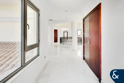 Villa en Signature Villas, Palm Jumeirah, Dubai, 5 dormitorios, 697 m², № 76758 - foto 11