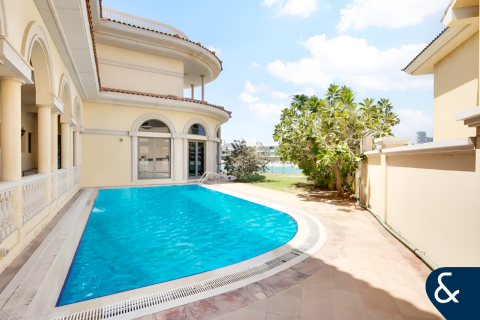 Villa en Signature Villas, Palm Jumeirah, Dubai, 5 dormitorios, 697 m², № 76758 - foto 2