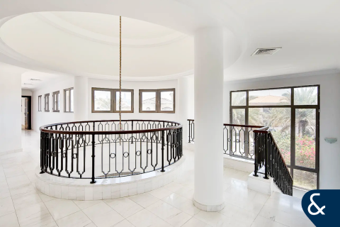 Villa en Signature Villas, Palm Jumeirah, Dubai, 5 dormitorios, 697 m², № 76758 - foto 5