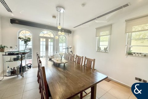 Villa en Legacy, Jumeirah Park, Dubai, 3 dormitorios, 285 m², № 76757 - foto 5