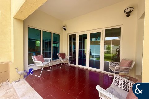 Villa en Legacy, Jumeirah Park, Dubai, 3 dormitorios, 285 m², № 76757 - foto 9