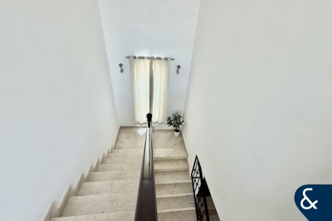 Villa en Legacy, Jumeirah Park, Dubai, 3 dormitorios, 285 m², № 76757 - foto 8