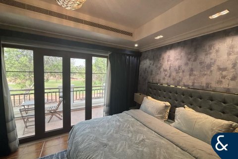 Villa in Earth, Jumeirah Golf Estates, Dubai 5 bedrooms, 514 sq.m. № 76756 - photo 5