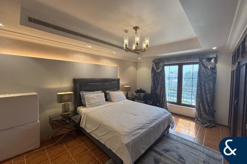 Villa in Earth, Jumeirah Golf Estates, Dubai 5 bedrooms, 514 sq.m. № 76756 - photo 10