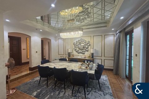 Villa in Earth, Jumeirah Golf Estates, Dubai 5 bedrooms, 514 sq.m. № 76756 - photo 9