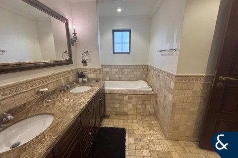 Villa in Earth, Jumeirah Golf Estates, Dubai 5 bedrooms, 514 sq.m. № 76756 - photo 6