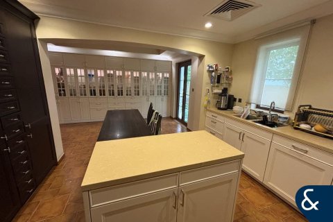 Villa in Earth, Jumeirah Golf Estates, Dubai 5 bedrooms, 514 sq.m. № 76756 - photo 4