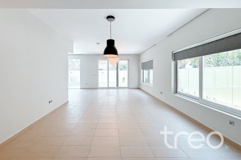 فيلا في Legacy, Jumeirah Park, دبي 4 غرف نوم, 386.2 م² رقم 120223 - صورة 4