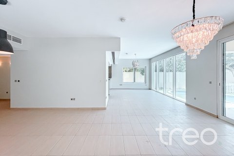 فيلا في Legacy, Jumeirah Park, دبي 4 غرف نوم, 386.2 م² رقم 120223 - صورة 6