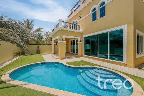 فيلا في Legacy, Jumeirah Park, دبي 4 غرف نوم, 386.2 م² رقم 120223 - صورة 15