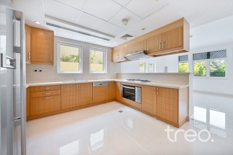 فيلا في Regional, Jumeirah Park, دبي 3 غرف نوم, 327.67 م² رقم 120225 - صورة 4