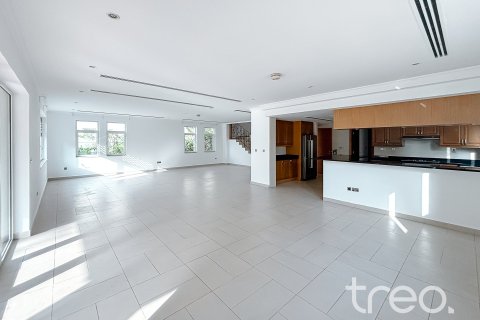 Villa in Regional, Jumeirah Park, Dubai 4 bedrooms, 402.73 sq.m. № 120224 - photo 12