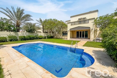 Villa in Regional, Jumeirah Park, Dubai 4 bedrooms, 402.73 sq.m. № 120224