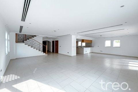 Villa in Regional, Jumeirah Park, Dubai 4 bedrooms, 402.73 sq.m. № 120224 - photo 6