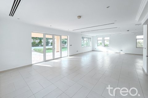 Villa in Regional, Jumeirah Park, Dubai 4 bedrooms, 402.73 sq.m. № 120224 - photo 11