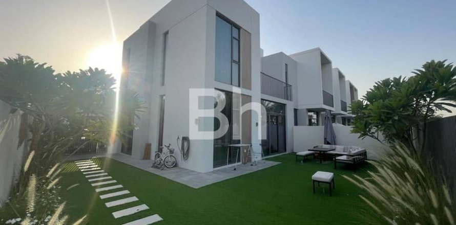 Townhouse in Arabian Ranches 3, Dubai 4 bedrooms, 236 sq.m. № 57797