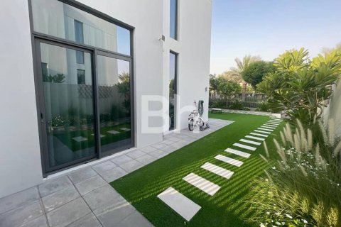 Townhouse in Arabian Ranches 3, Dubai 4 bedrooms, 236 sq.m. № 57797 - photo 17