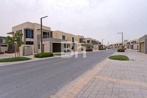 Villa in Dubai Hills Estate, Dubai 4 bedrooms, 229 sq.m. № 57799 - photo 7