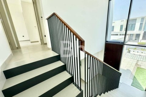 Adosado en Dubai, 4 dormitorios, 258 m², № 57800 - foto 9