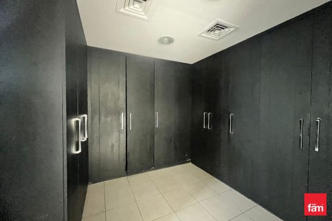 Villa in Al Furjan, Dubai 4 bedrooms, 600 sq.m. № 48930 - photo 12