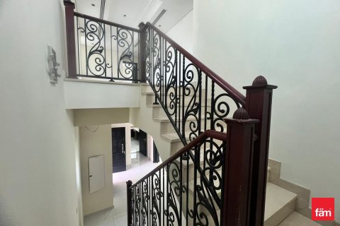 Villa in Al Furjan, Dubai 4 bedrooms, 600 sq.m. № 48930 - photo 25