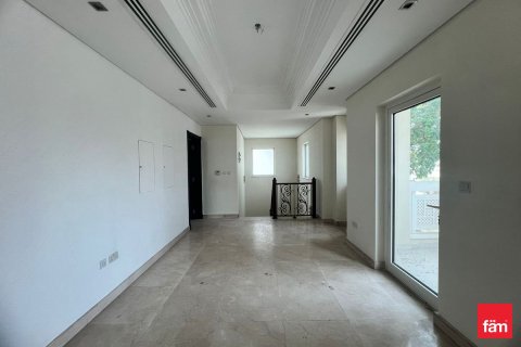 Villa in Al Furjan, Dubai 4 bedrooms, 600 sq.m. № 48930 - photo 27
