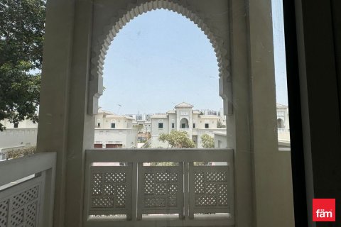 Villa in Al Furjan, Dubai 4 bedrooms, 600 sq.m. № 48930 - photo 6