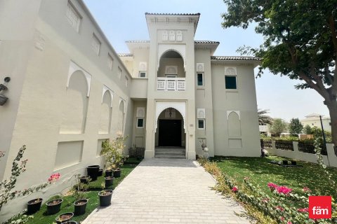 Villa in Al Furjan, Dubai 4 bedrooms, 600 sq.m. № 48930 - photo 19