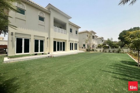 Villa in Al Furjan, Dubai 4 bedrooms, 600 sq.m. № 48930 - photo 21
