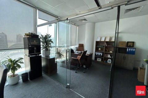 Office in Business Bay, Dubai 53.3 sq.m. № 48927 - photo 9