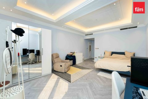 Villa à Dubai, 5 chambres, 1084.4 m², № 41742 - photo 21