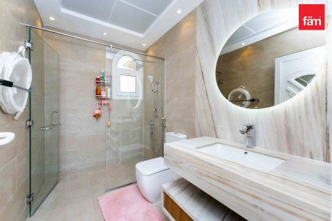 Villa à Dubai, 5 chambres, 1084.4 m², № 41742 - photo 25
