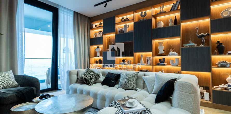 Квартира в Джумейра Бич Резиденс, Дубай, 2 спальни, 137м², № 72706