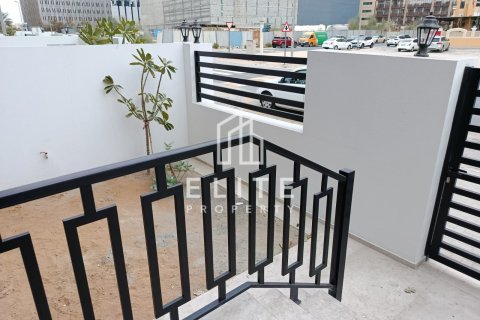 تاون هاوس في District 10, دائرة قرية جميرا, دبي 4 غرف نوم, 283 م² رقم 121576 - صورة 2