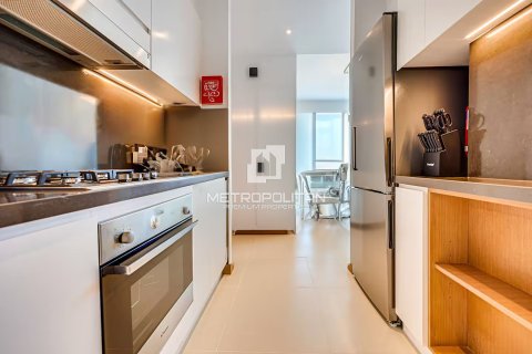 Купить квартиру в Vida Residences Dubai Marina, Дубай Марина, Дубай: 2 спальни, 108м², № 16136 - фото 3