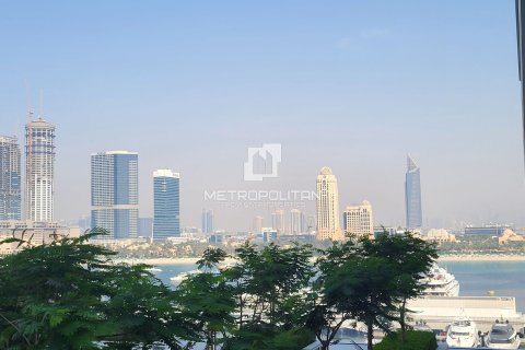 Apartamento en EMAAR Beachfront, Dubai Harbour, Dubai, 1 dormitorio, 79 m², № 16127 - foto 1