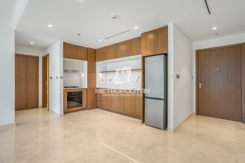 Apartamento en EMAAR Beachfront, Dubai Harbour, Dubai, 1 dormitorio, 79 m², № 16127 - foto 2