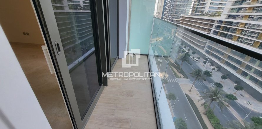 Apartamento en EMAAR Beachfront, Dubai Harbour, Dubai, 1 dormitorio, 68 m², № 16125