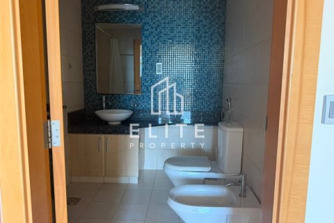 Снять в аренду квартиру в Shoreline Apartments, Пальма Джумейра, Дубай: 2 спальни, 144м², № 124923 - фото 11