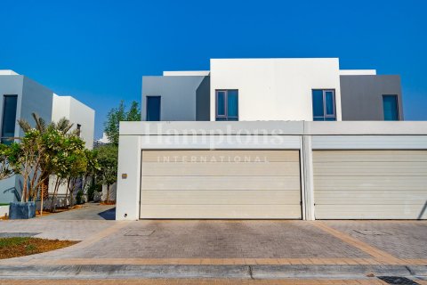 Maison de ville à Maple 3, Dubai Hills Estate, Dubai, 4 chambres, 229.56331300 m², № 63517 - photo 1