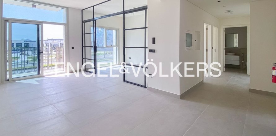 Apartamento en Dubai, 2 dormitorios, 68 m², № 97219