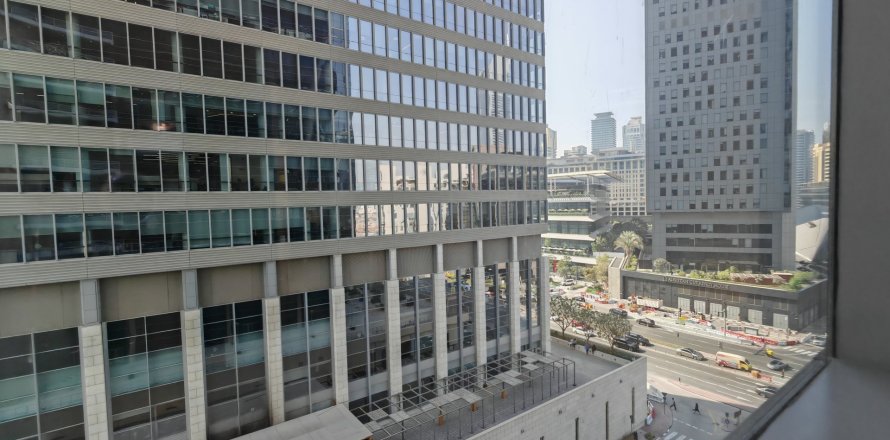 Appartement à Dubai, 2 chambres, 154 m², № 97217