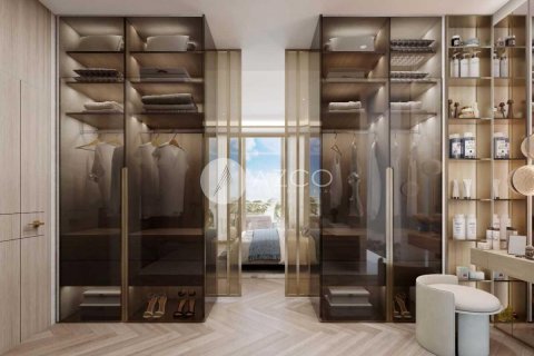 Apartment in Deira, Dubai 3 bedrooms, 187.8 sq.m. № 38349 - photo 9