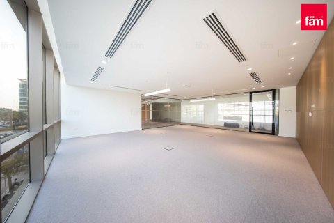 Снять в аренду офис в Sheikh Zayed Road, Дубай: 352.7м², № 52389 - фото 6